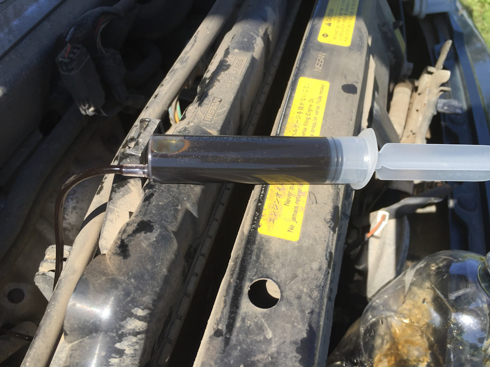 Цвет масла, контрольная лампа давления — Nissan Maxima QX (A32), 3 л ...