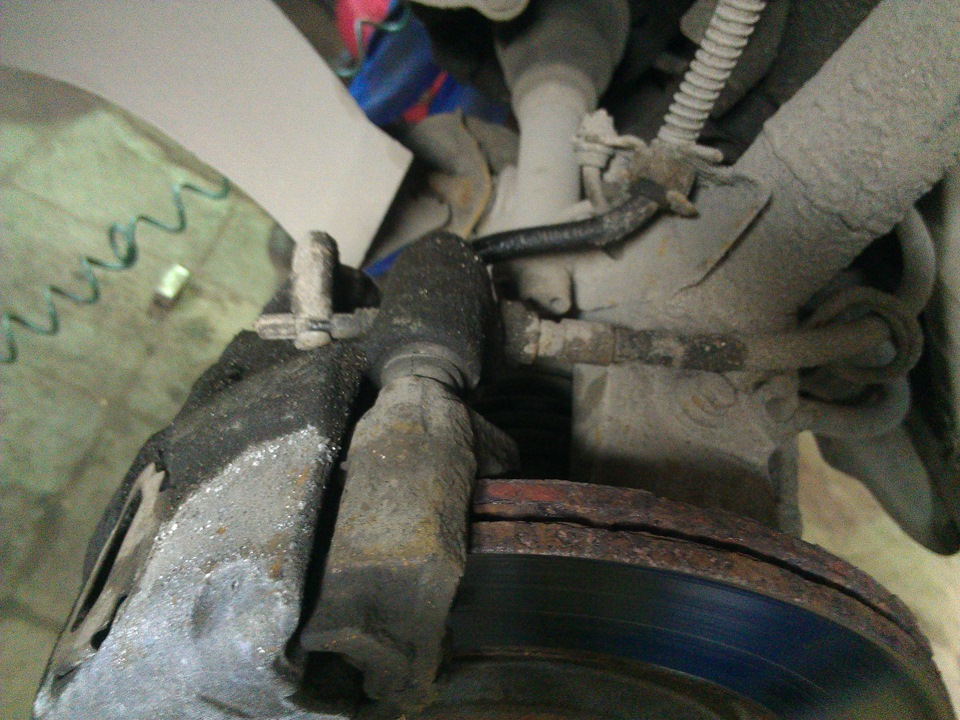 Протечка в тормозном шланге — Citroen Xantia, 1,6 л, 1997 года | визит ...