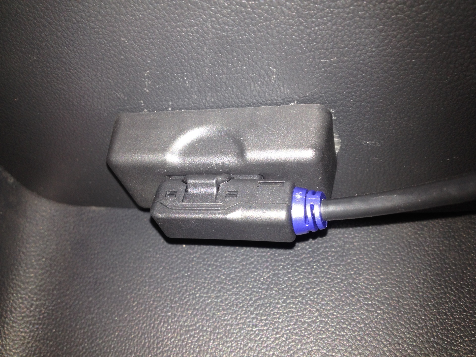 Установил MDI от Октавии А5 на Рапид. 5N0 035 342 F. Часть 2 "Установка ...