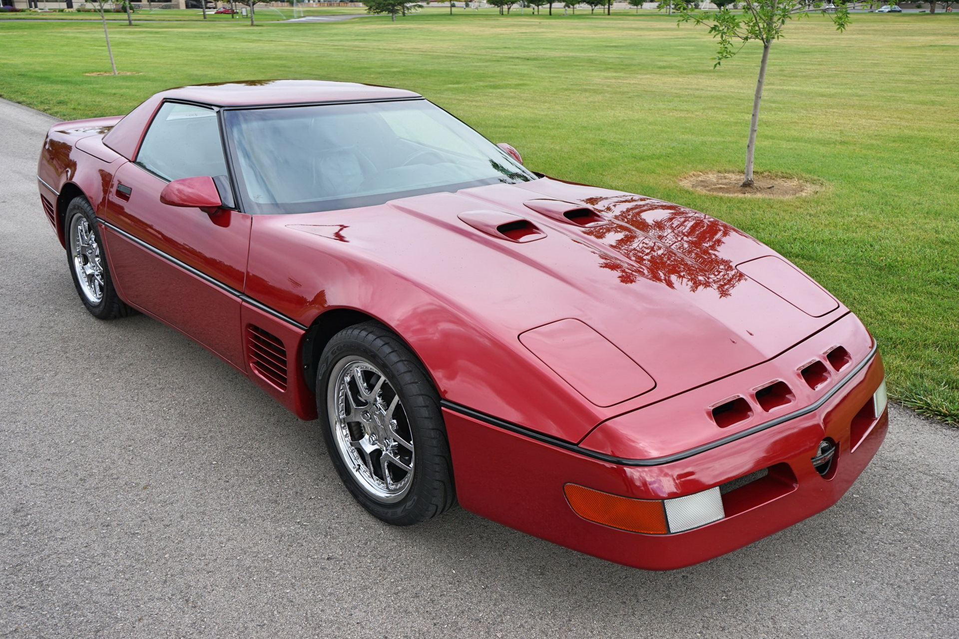 Один из 510 построенных в известной, всем поклонникам модели Corvette, комп...
