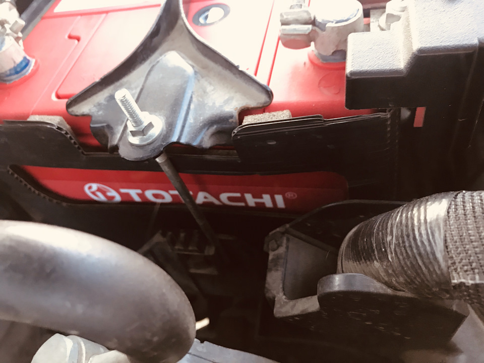 Меняем аккумулятор🔋 — DRIVE2