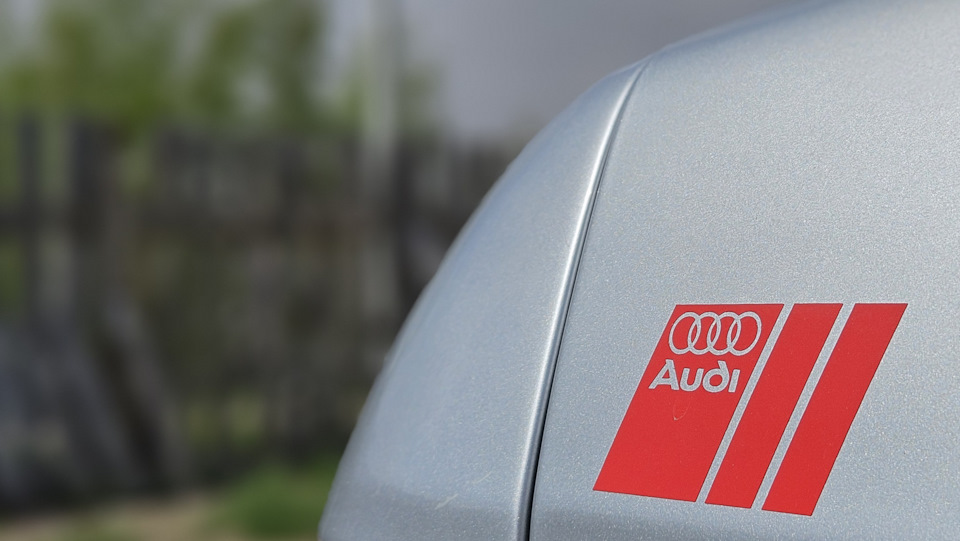 Лого — Audi A8 (D2), 4,2 л, 2000 года | стайлинг | DRIVE2