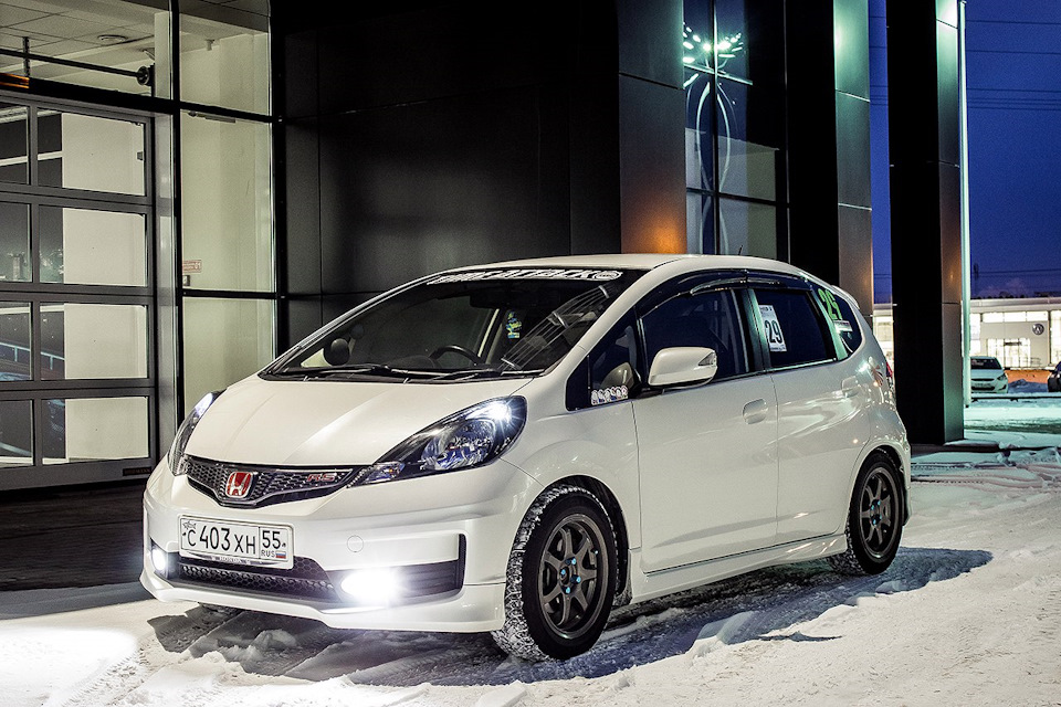 Honda fit ge6 фото