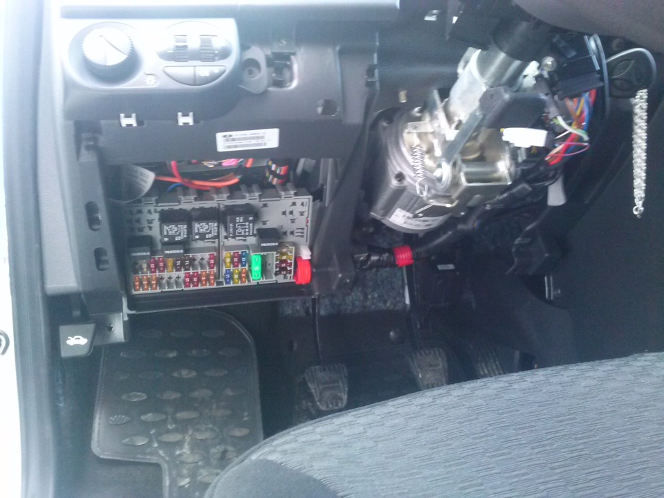 Подключение Сабвуфера или как я разобрал пол салона! — Lada Приора ...