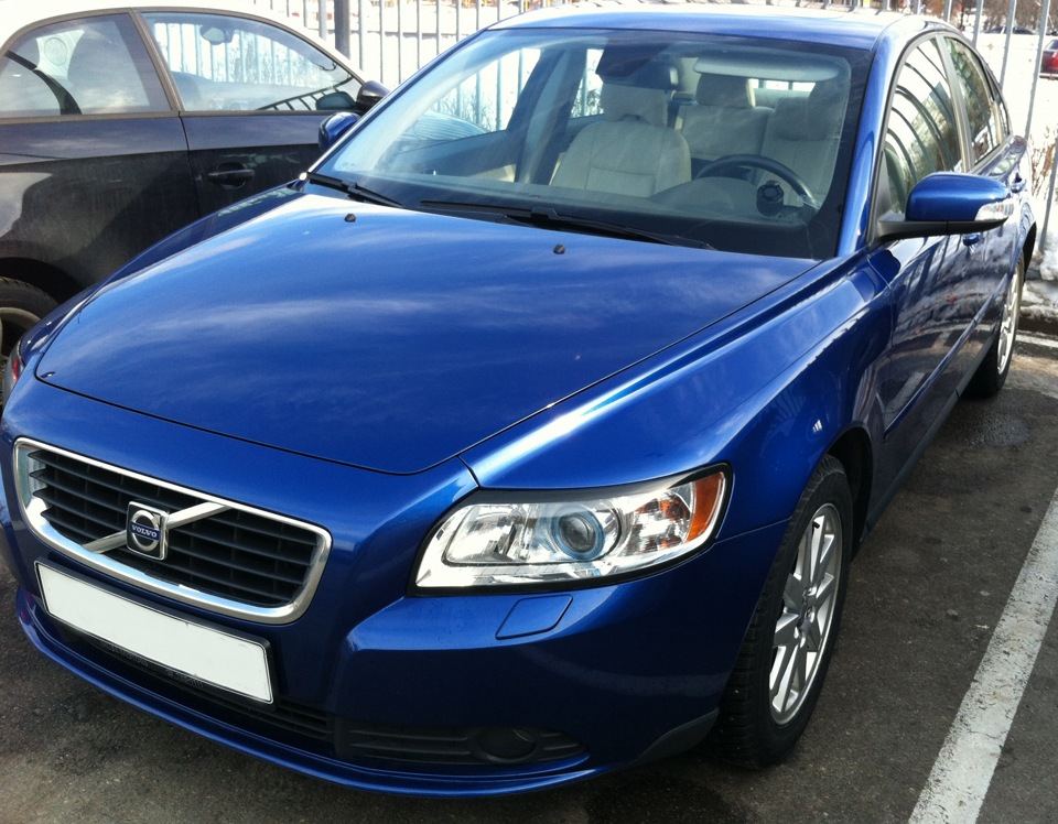 Синий 40. Вольво с40 синяя. Volvo s40 Blue. Volvo s40 голубая. Синяя Вольво с60 2008.