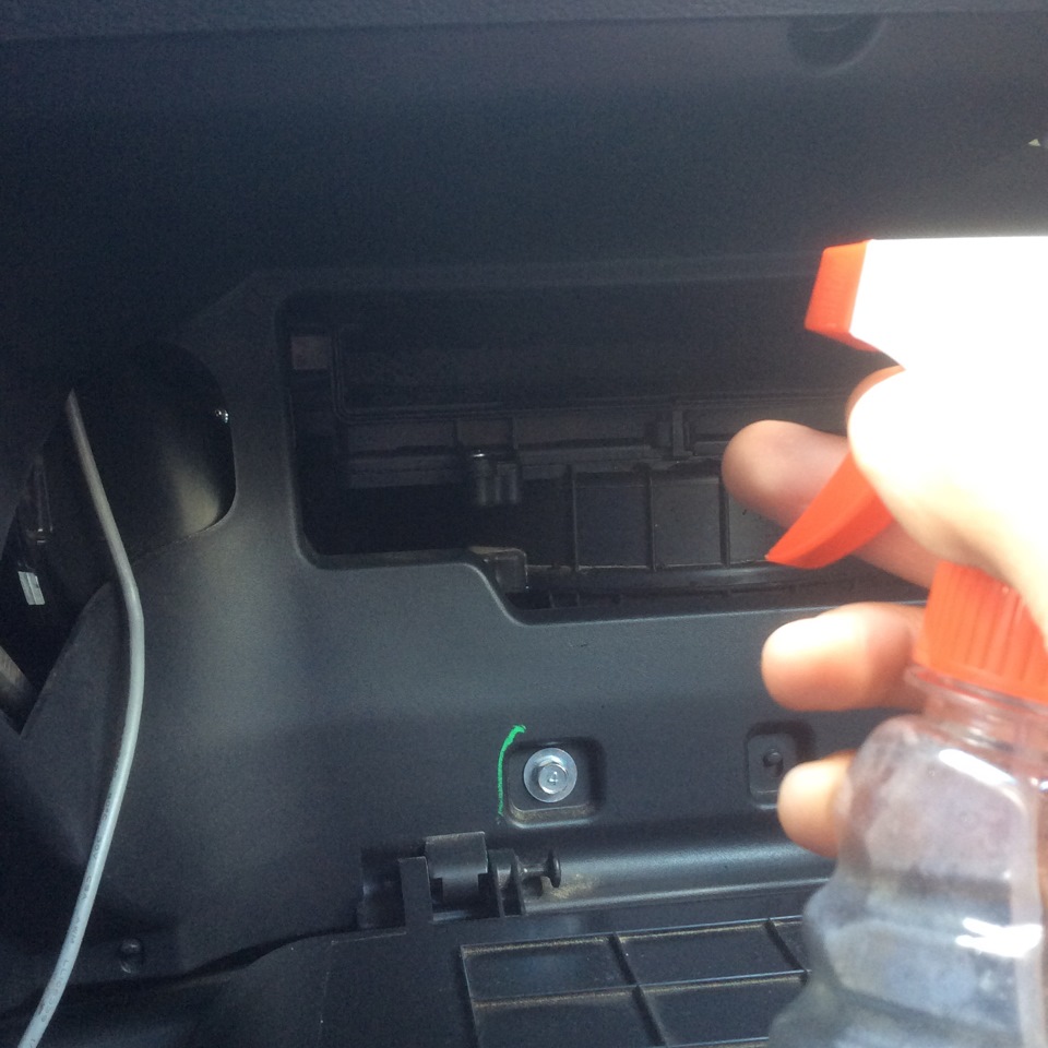 Чистка кондиционера хлоргексидином — KIA Cerato (2G), 1,6 л, 2012 года ...