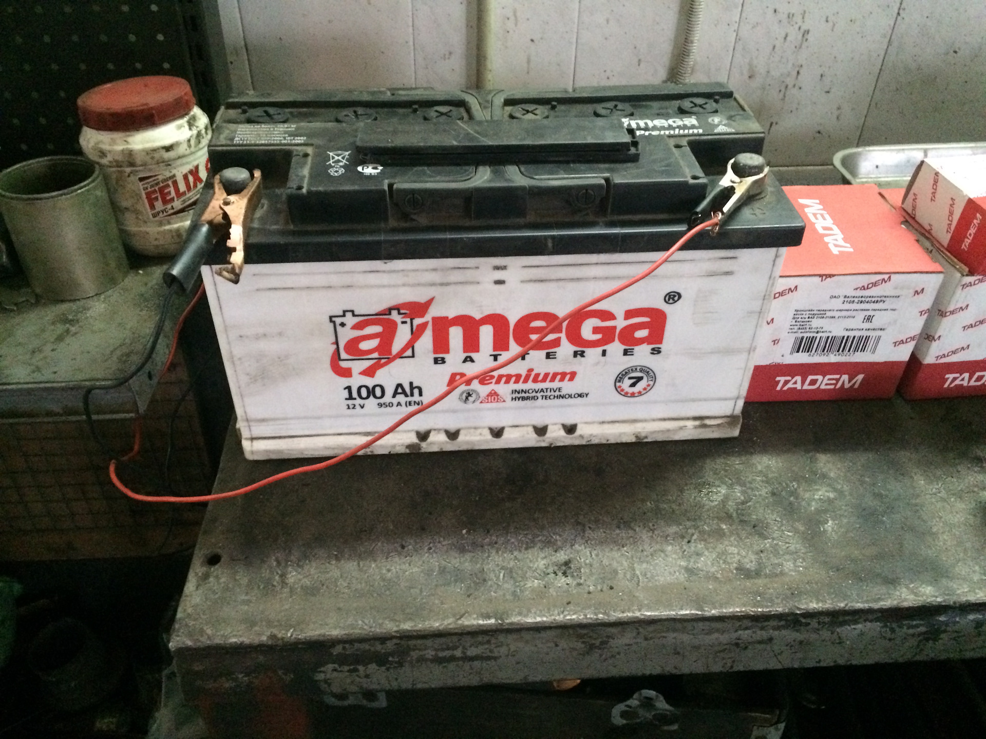 Профилактика аккумулятора — BMW 3 series Touring (E46), 3 л, 2003 года ...