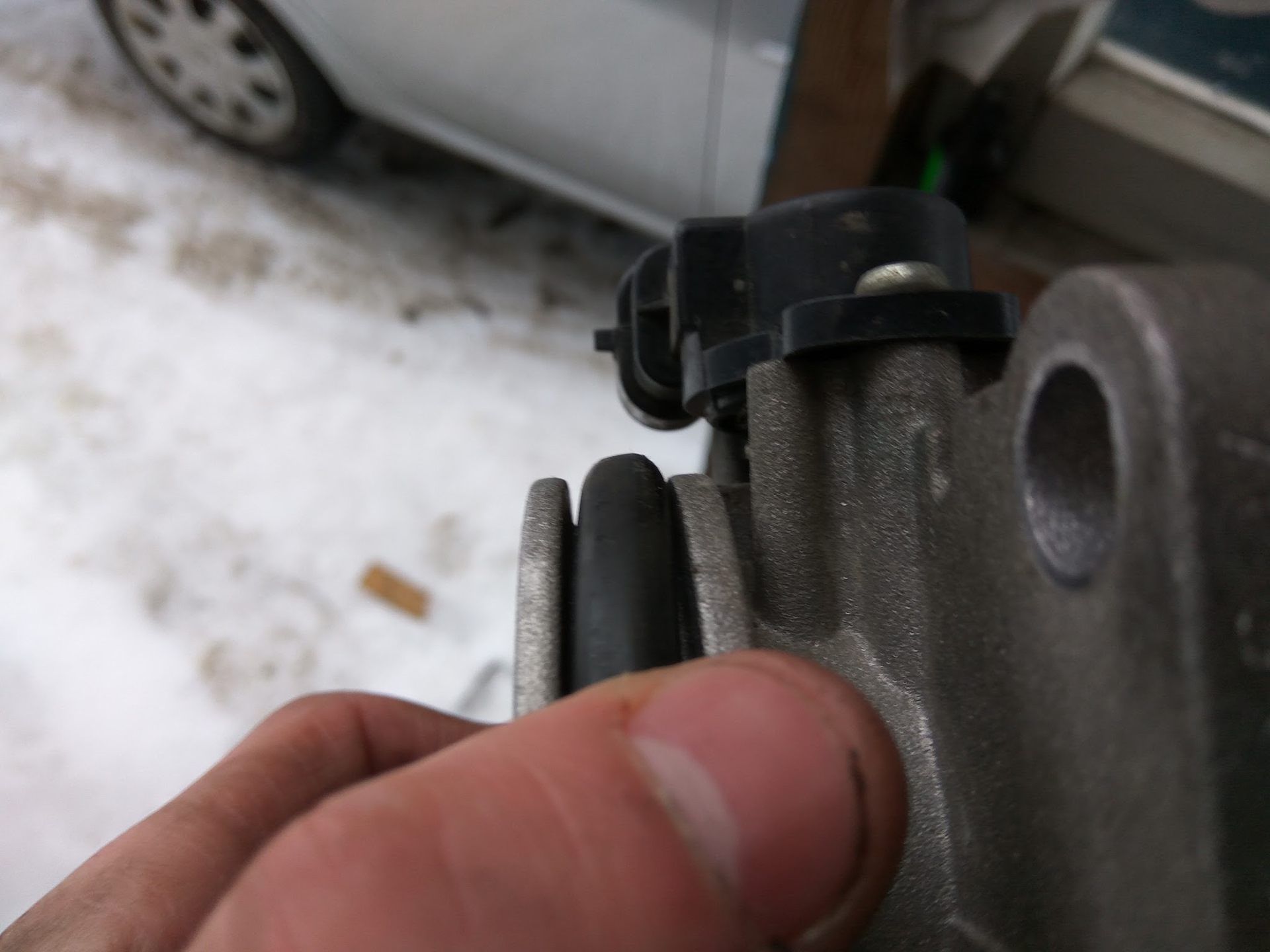 Рено глохнет на холостых. Рено логан плохо заводится на холодную. Рено глохнет на холостых. Плавают холостые обороты на рено симбол. Рено логан 2 плохо заводится на холодную.