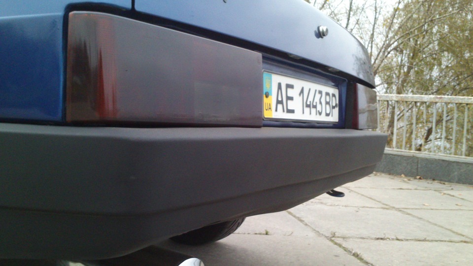 Ваз 21099 без бампера. Подтянуть бампер. Чернение бампера ваз 2109. Подтянуть бампер. Подтянуть бампер.