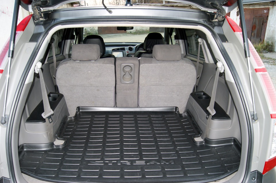 Купить Сиденья Хонда Стрим