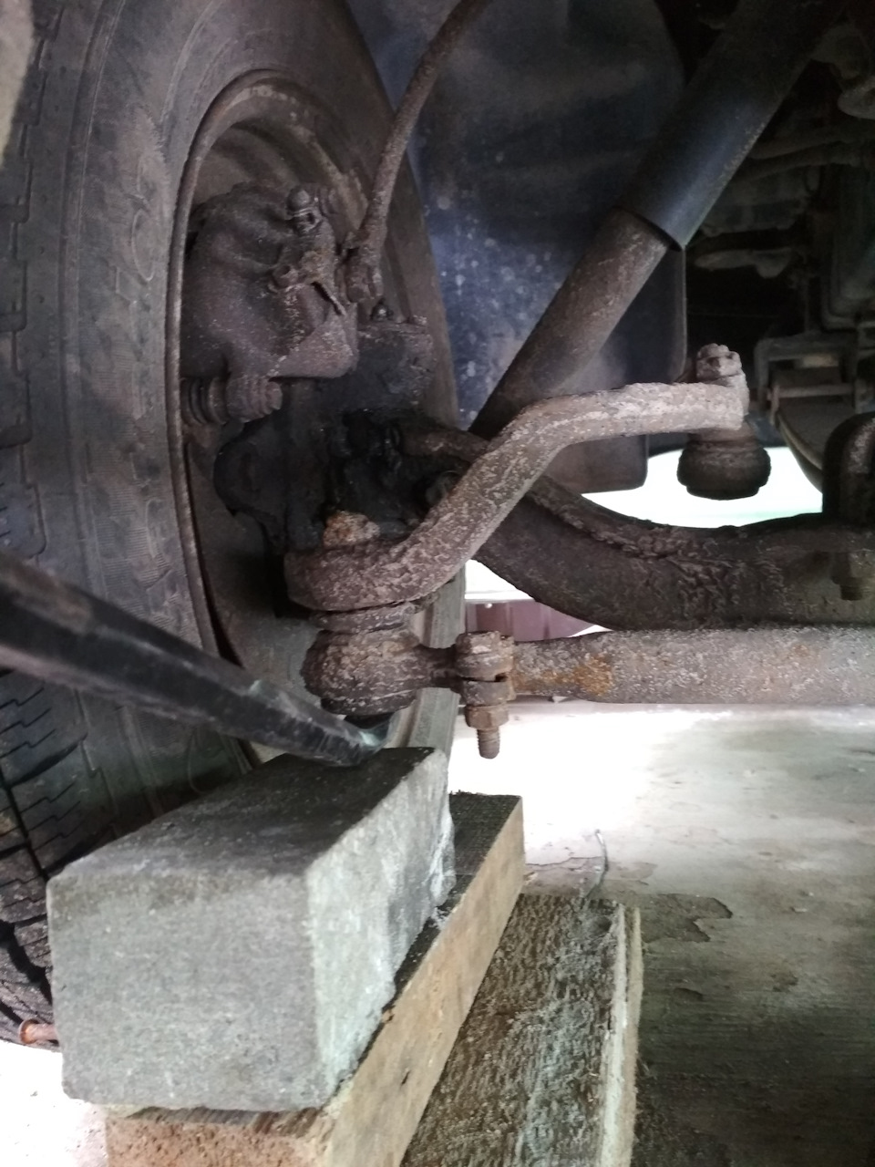 Замена рулевых шарниров — ГАЗ Газель, 2,9 л., 2012 года | своими руками ...