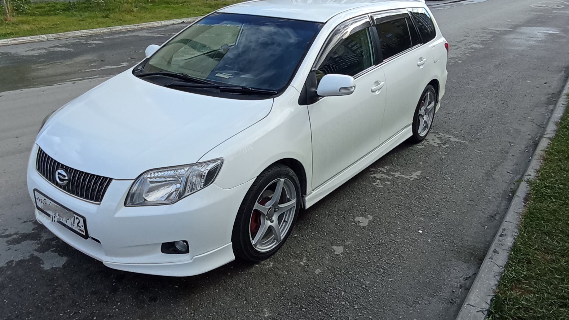 Toyota Fielder drive2