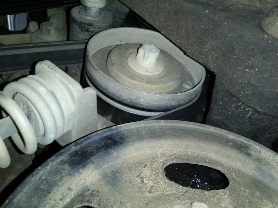 Свист натяжного ролика:( — Opel Corsa B, 1,2 л, 1999 года | поломка ...