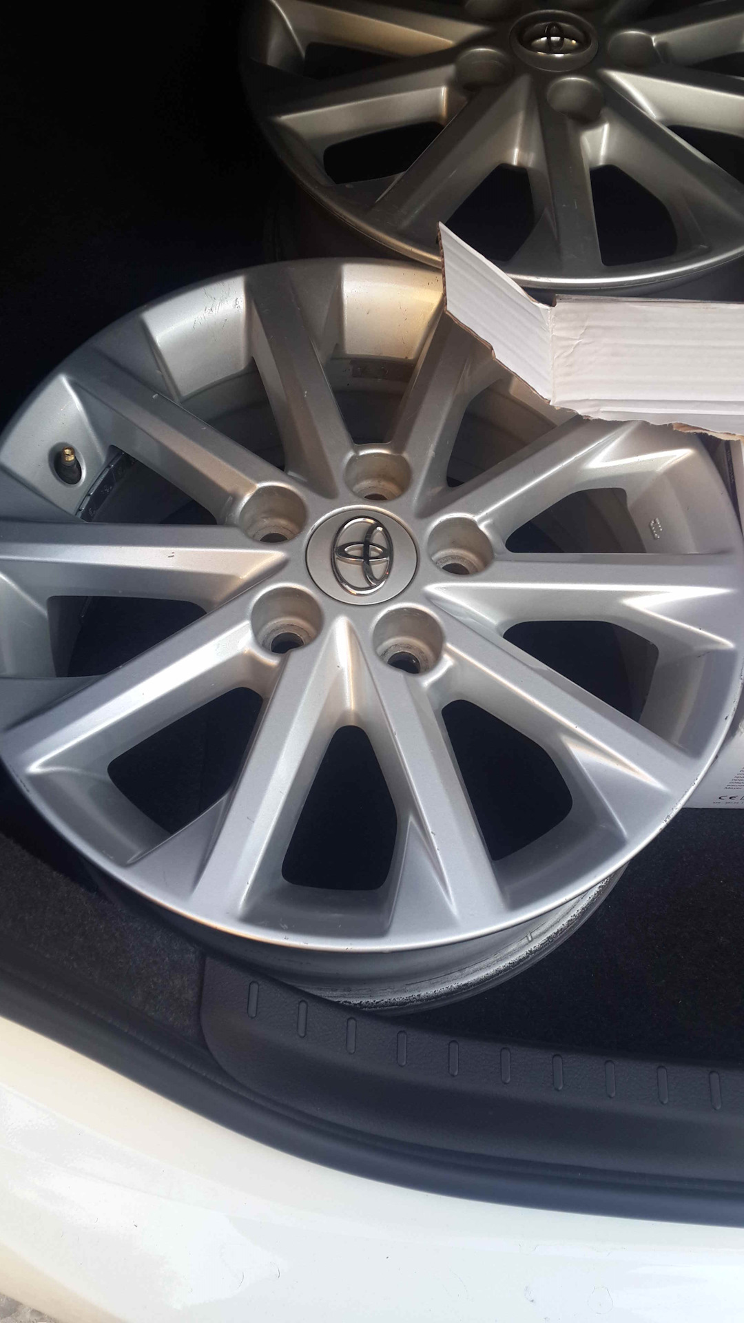Диски R16 — Toyota Corolla (160), 1,6 л, 2014 года | колёсные диски ...