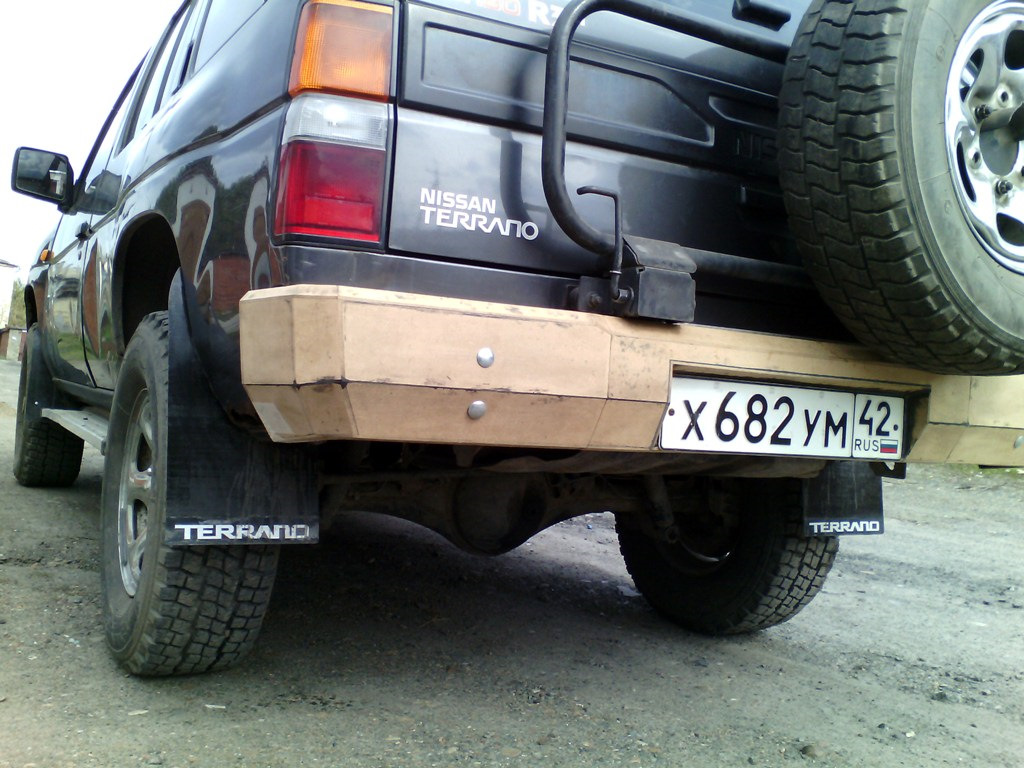 Задний бампер nissan terrano