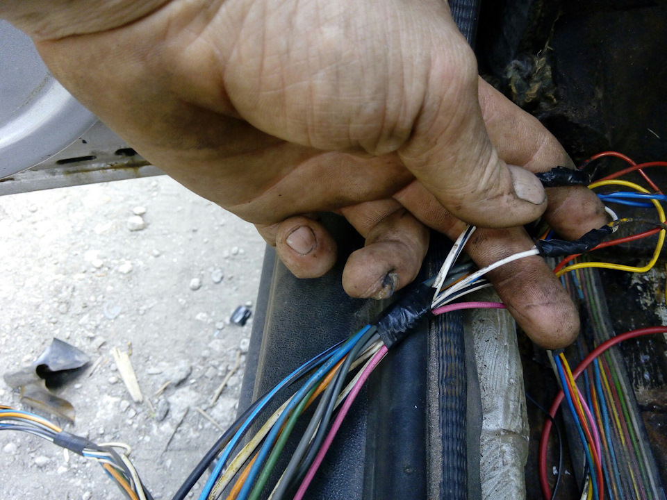 Перенос кнопок стеклоподъемников в водительскую дверь, и дублирующая ...