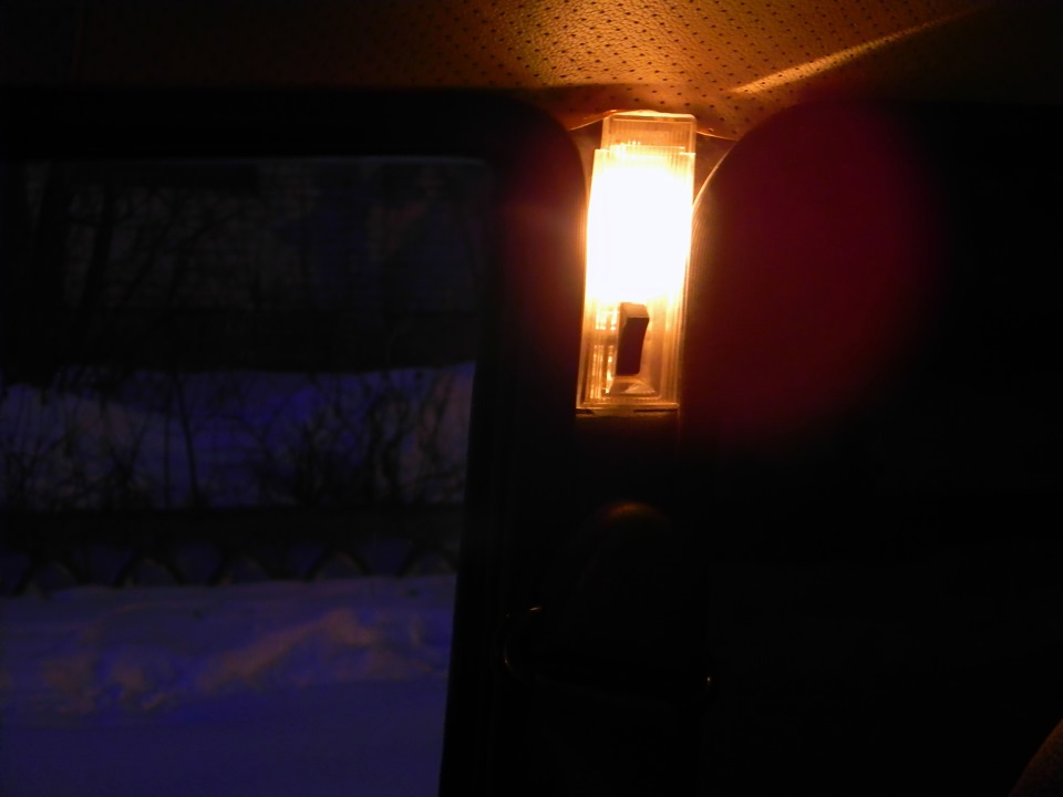 Замена лампочек в салонных светильниках, передних габаритах и освещения ...
