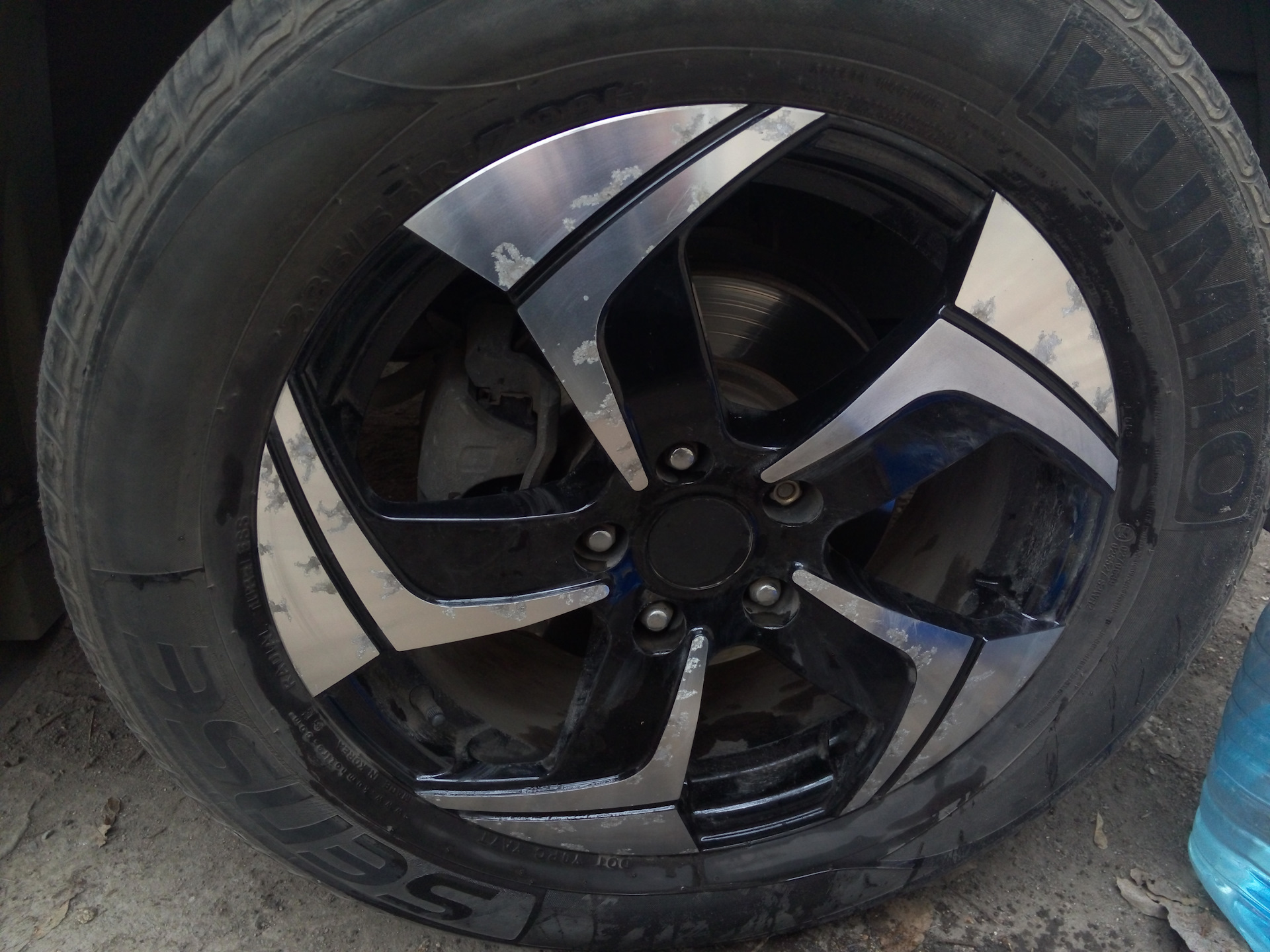 +коррозия +колесных дисков. коррозия литого диска. +коррозия +колесных дисков. коррозия литых дисков. окислились литые диски.