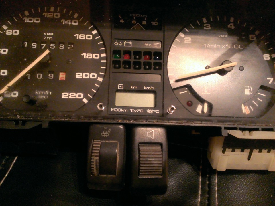 Фото в бортжурнале Volkswagen Golf GTI Mk2. Запчасти на фото: 4861E, 197582