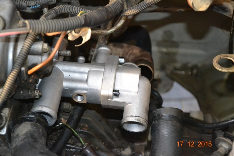 Установка шестидырочного термостата — Lada 21093i, 1,5 л, 2002 года ...