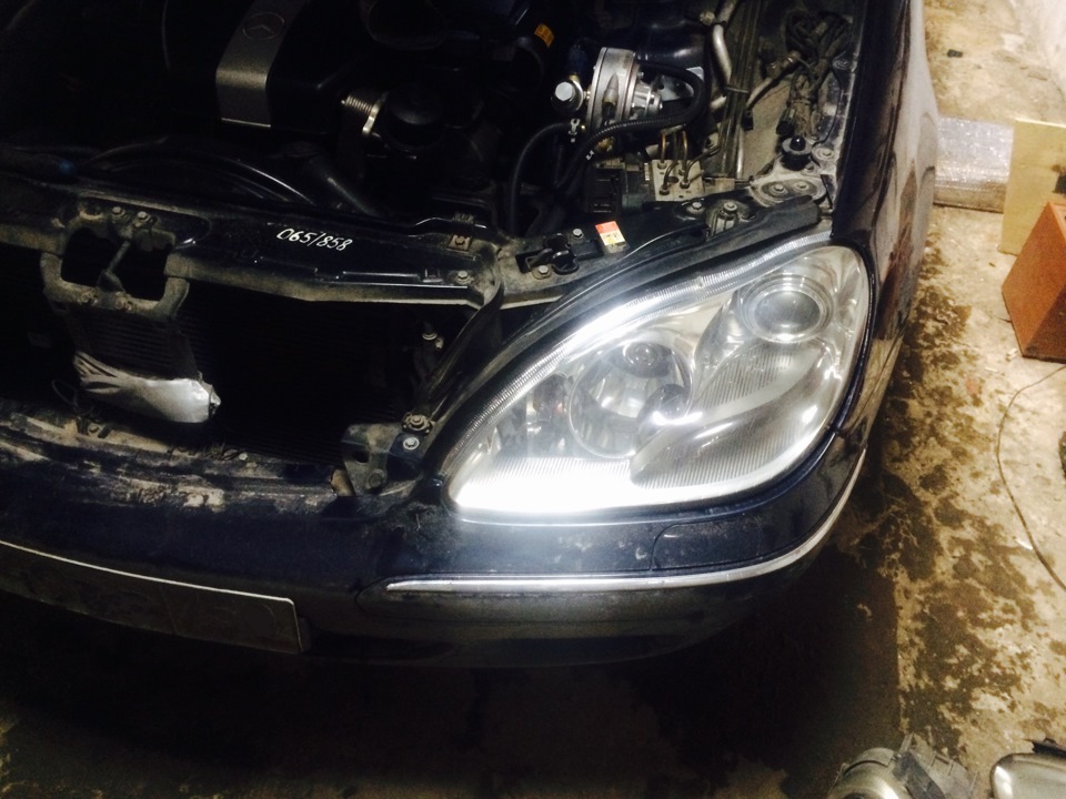 Как снять фару w220