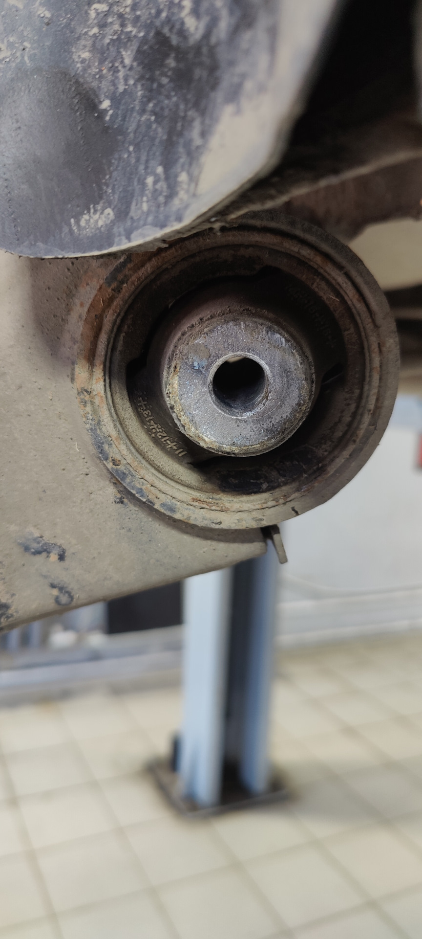 1️⃣1️⃣0️⃣ _ЗАМЕНА САЙЛЕНТБЛОКА ЗАДНЕЙ БАЛКИ — KIA Rio (3G), 1,6 л, 2016 ...