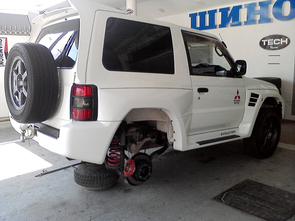 Смена шин на летние. Регулировка схода-развала. — Mitsubishi Pajero ...