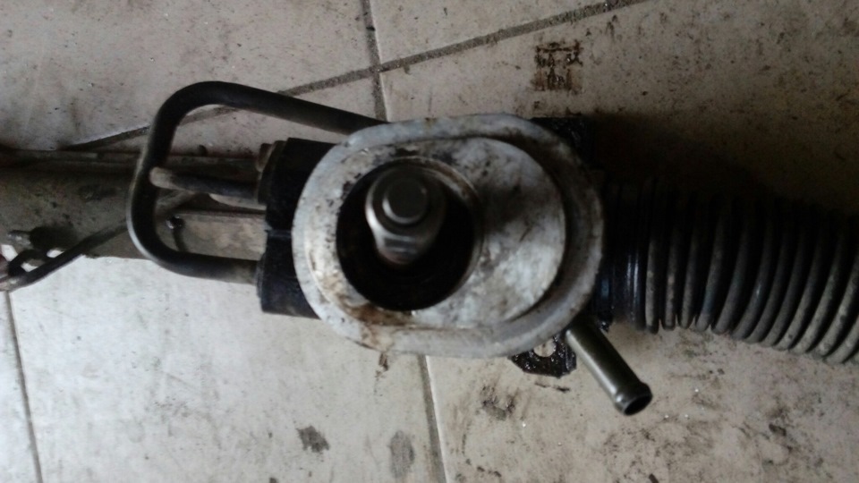 Замена сальника рулевой рейки. — DRIVE2