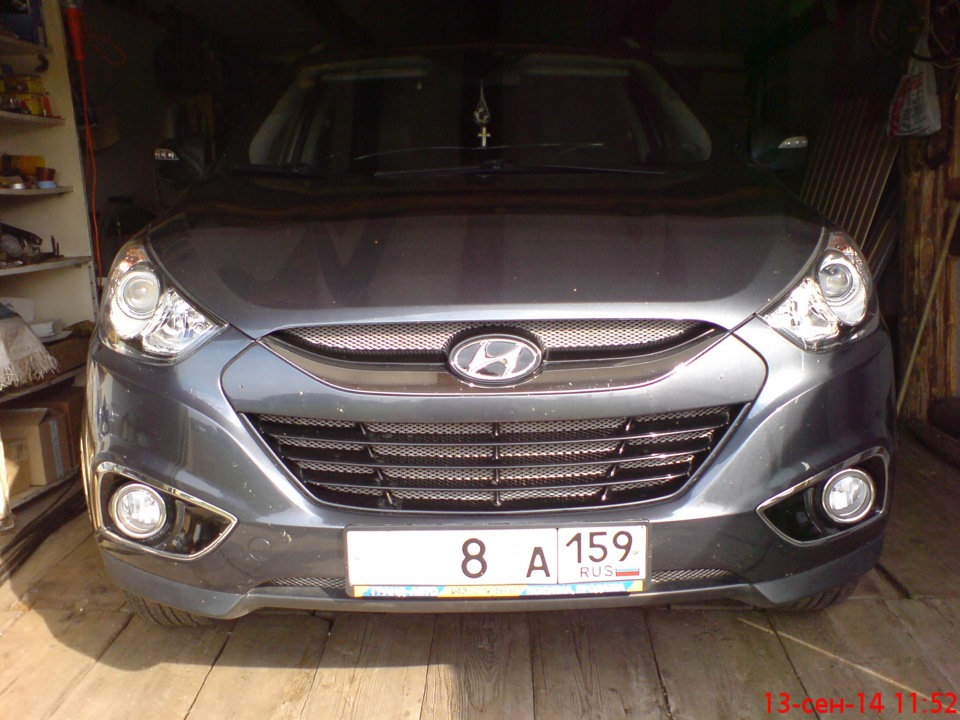 Сетка в бампер — Hyundai ix35, 2 л, 2011 года | аксессуары | DRIVE2