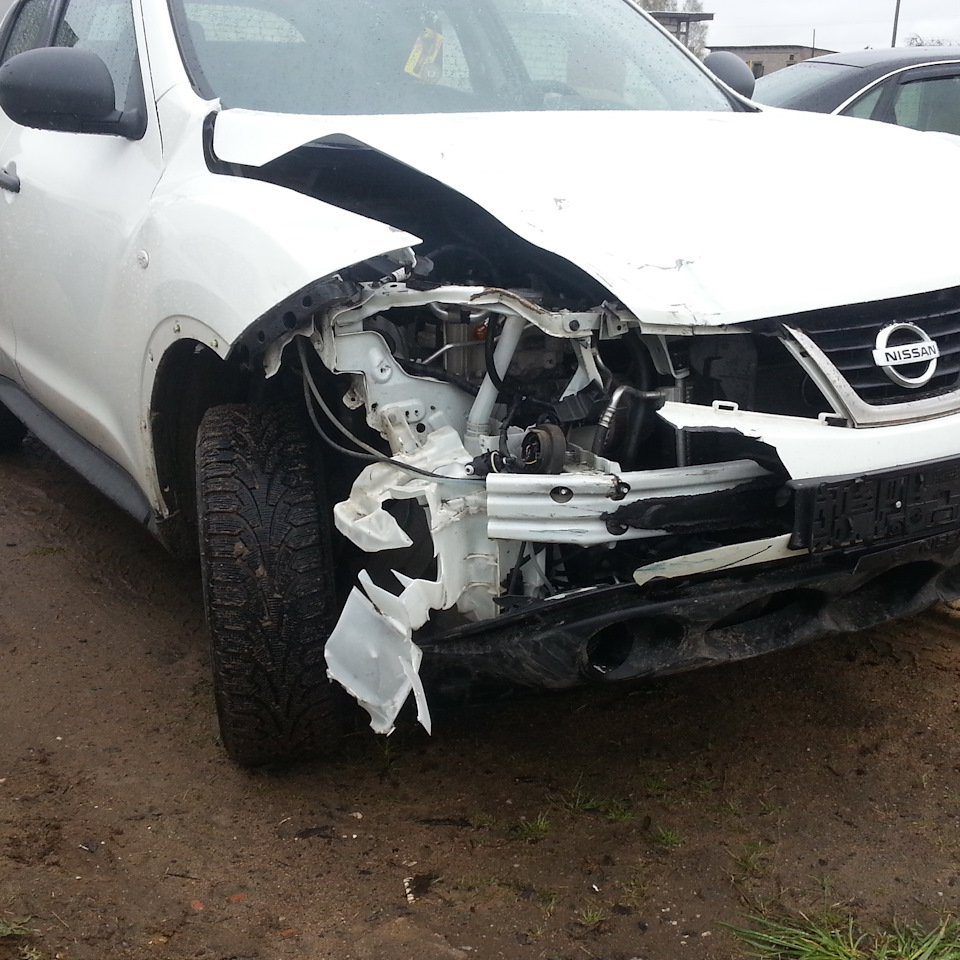 Nissan жук вытяжка после ДТП — DRIVE2