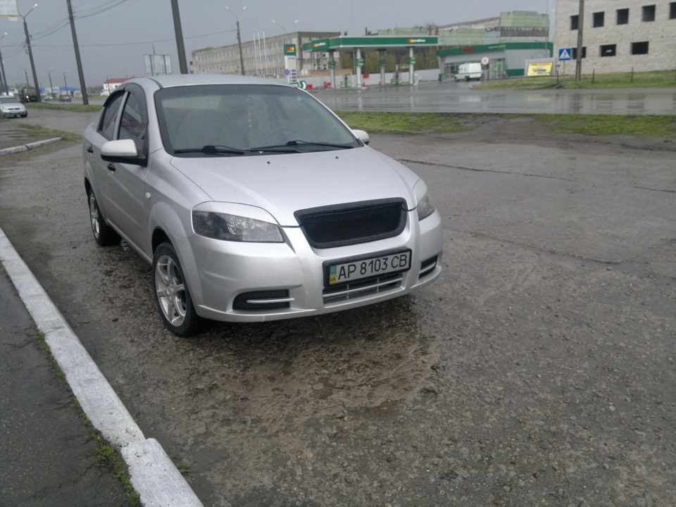 замена решетки радиатора chevrolet aveo