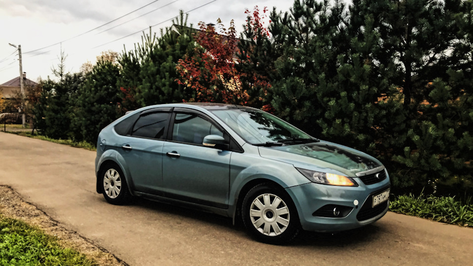 Фото ford focus 2009 год седан серо голубой цвет