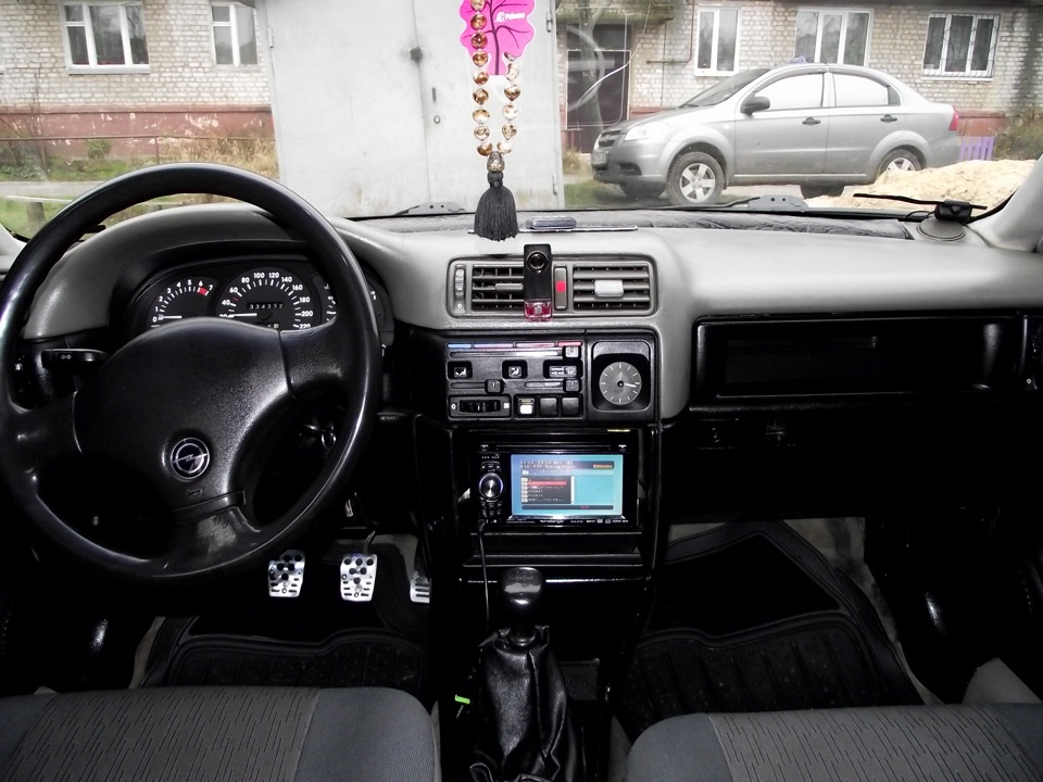 Установка двухдиновой магнитолы "Challenger" — Opel Vectra A, 1,6 л ...