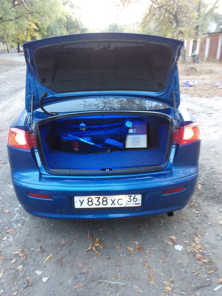 Диодная летна в багажнике — Mitsubishi Lancer X, 1,8 л, 2009 года ...