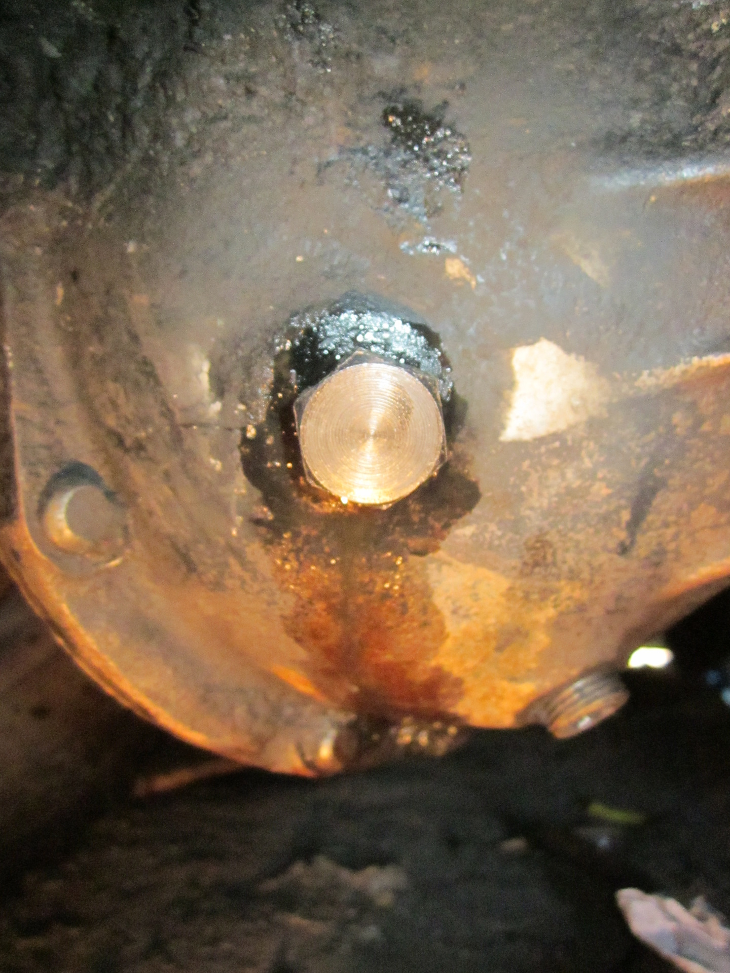 Пробки на мосты уаз. Пробки на мосты уаз. Сливная пробка заднего моста уаз буханка. Пробка картера уаз 469. Пробки на мосты уаз.