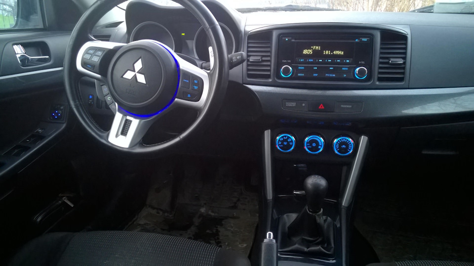 Ustanovil Konsol Klimata 2016 17my Mitsubishi Lancer 1 8 L 2008 Goda Na Drive2