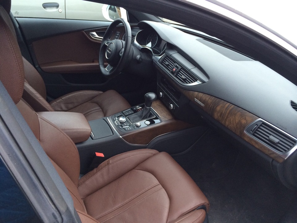 Фото в бортжурнале Audi A7 Sportback (1G)