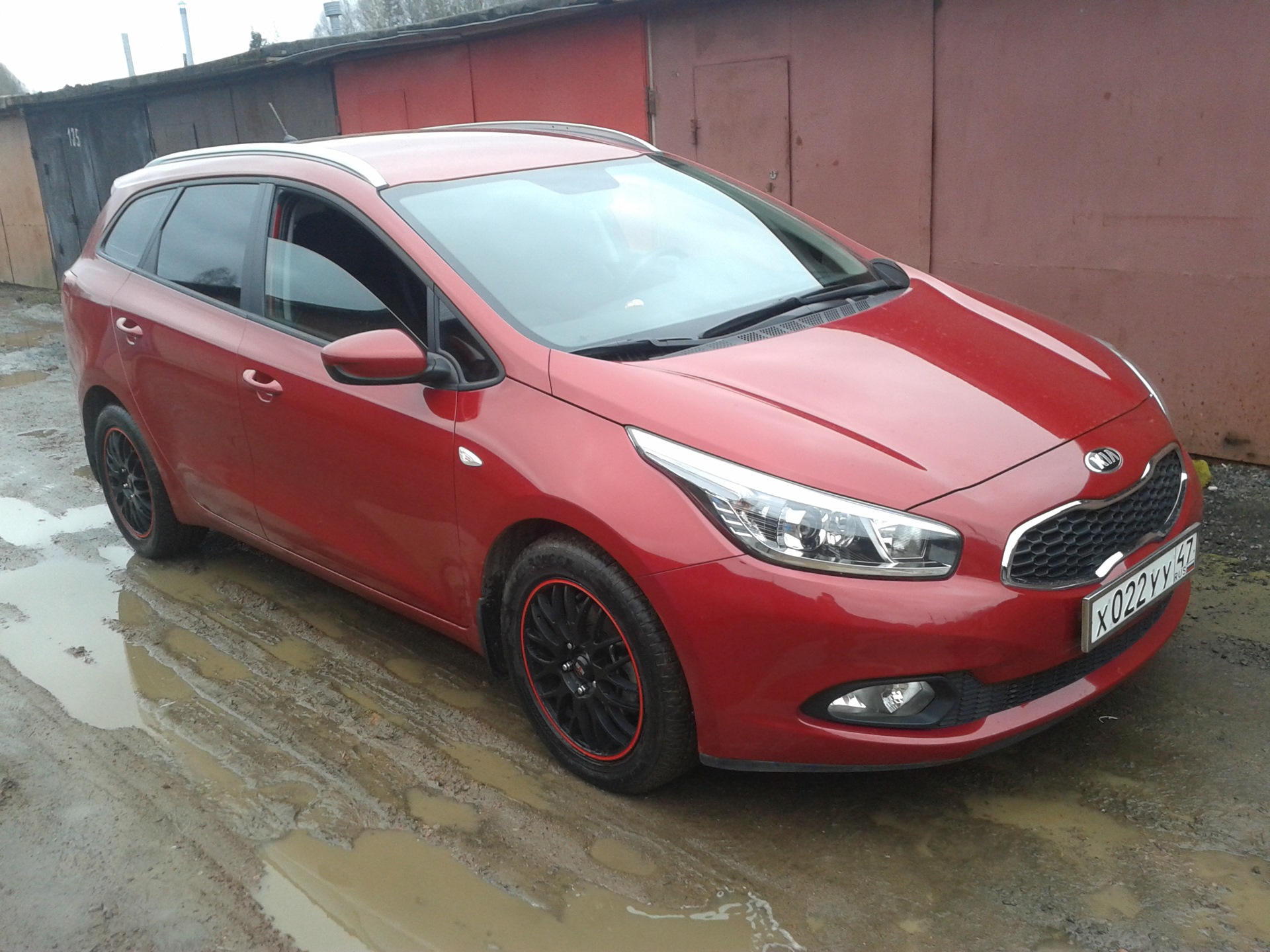 Красный ceed. Красный ceed. Красный ceed. Ceed gt 2013. Красный ceed.