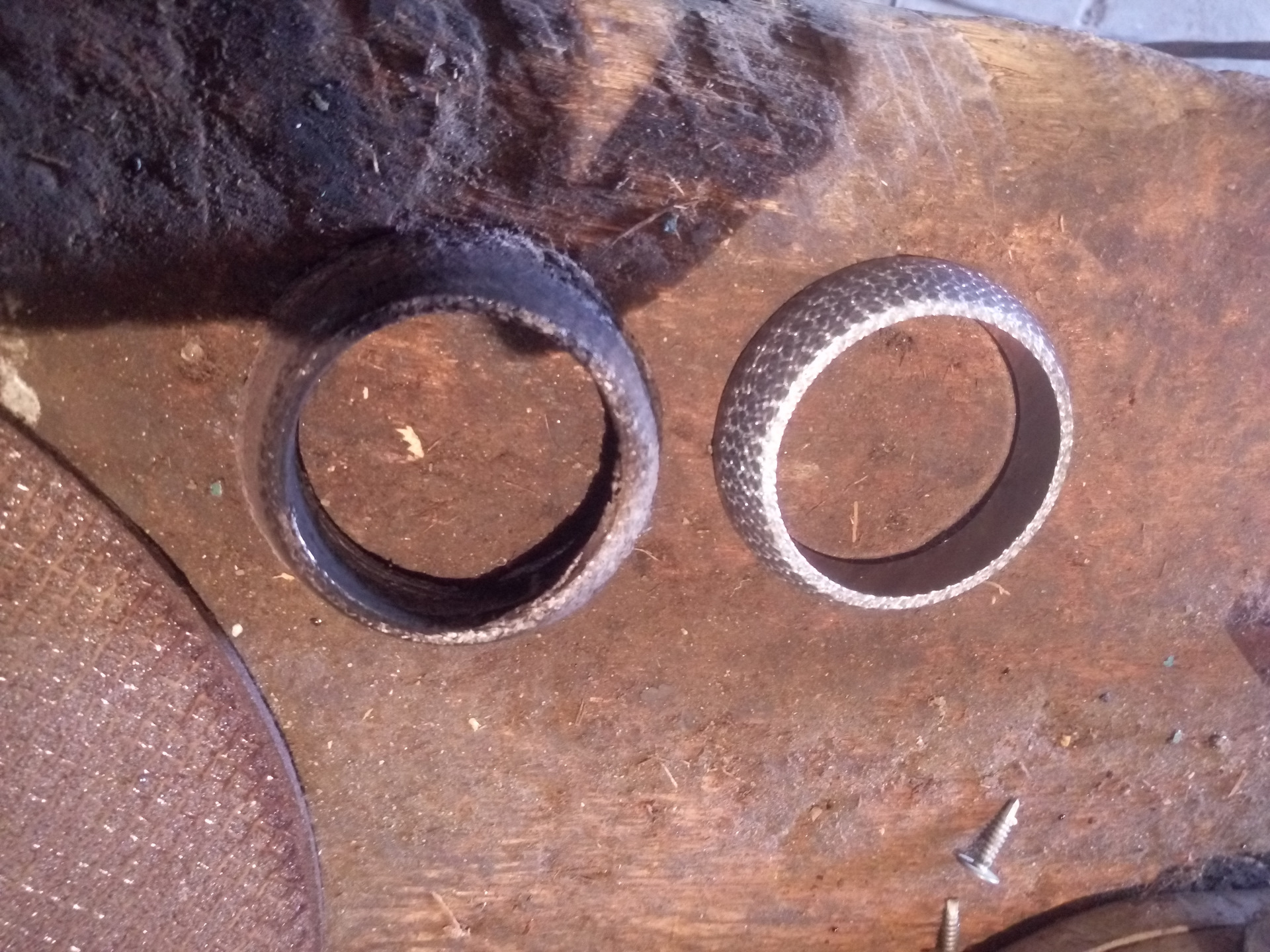 Канал бронзовое кольцо истории жизни обычной семьи. Кольцо выхлопное 128х148 мм глушителя 400мм. Кольцо выхлопа м57. Уплотнительные кольца выхлопа Чезет 472. Кольцо УПЛ на выхлоп 32мм.