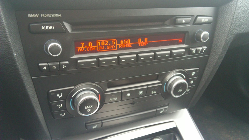 …теперь показания такие — BMW 3 series (E90). Запчасти на фото: 7010251