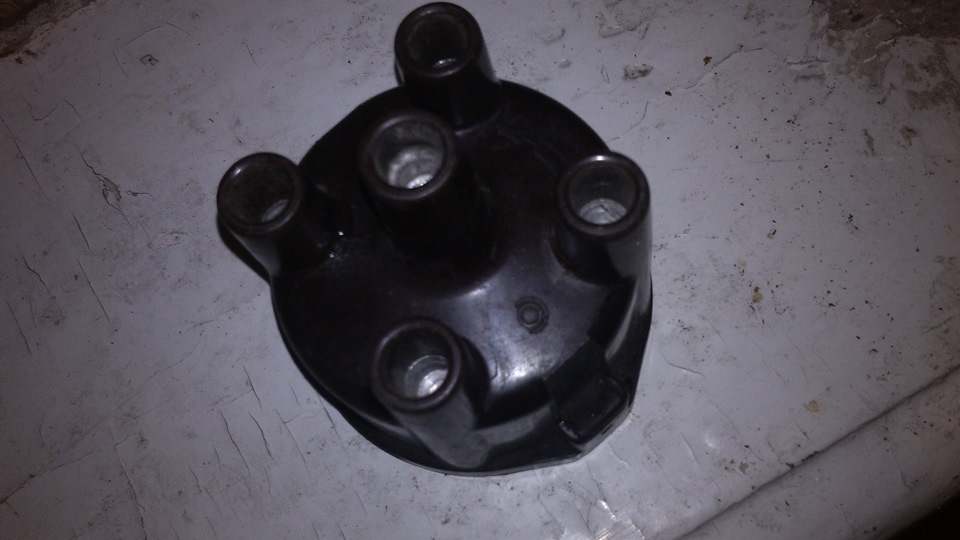 Взял купил новые свечи и зачистил контакты крышки трамблера — ИЖ ...