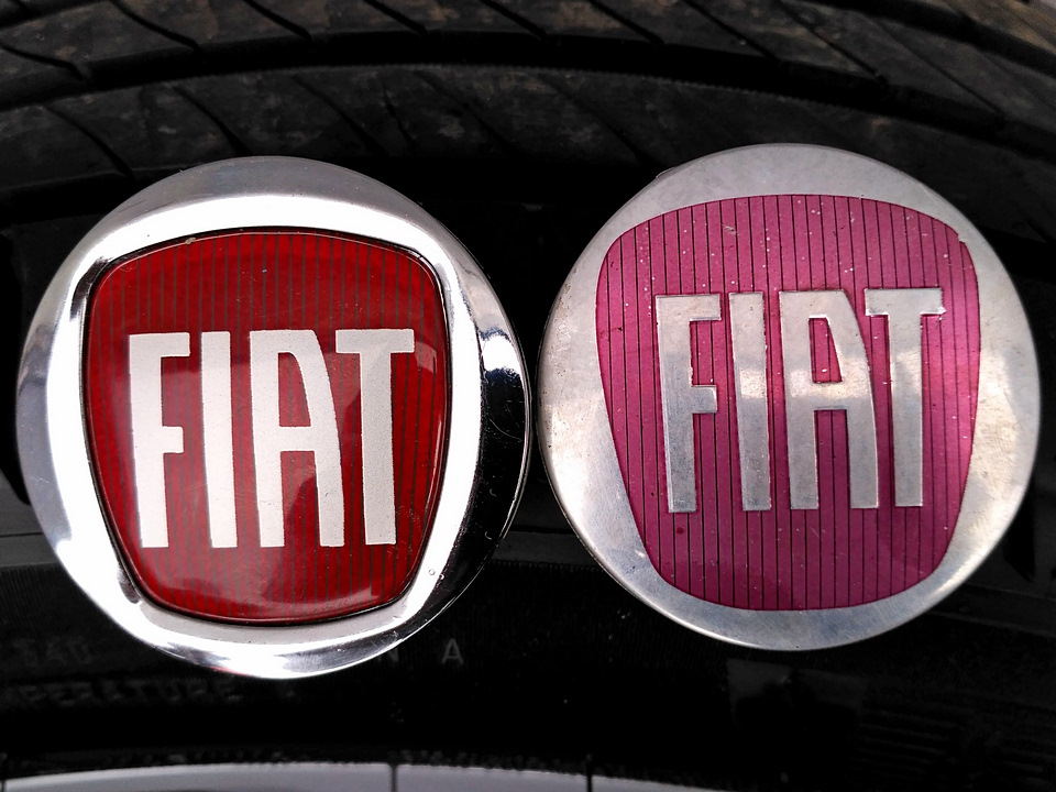 В сравнении с самым живым из старых — FIAT Linea