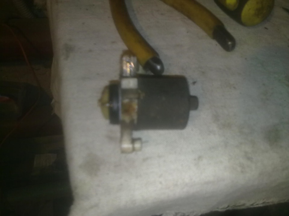 Моторчик омывателя — Mazda 626 II (GC), 2 л, 1985 года | электроника ...