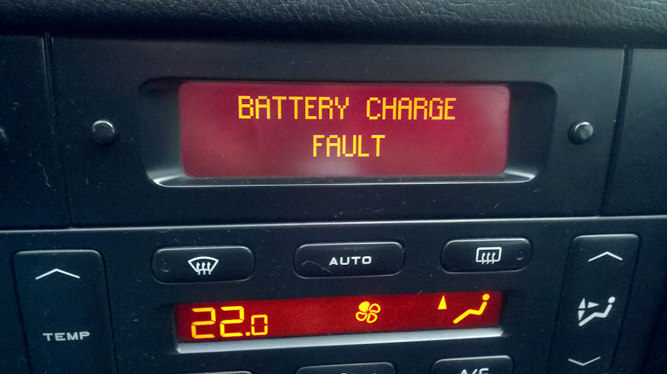 Battery fault. Braking Fault Пежо 406. Parking Brake Fault Пежо 3008.
