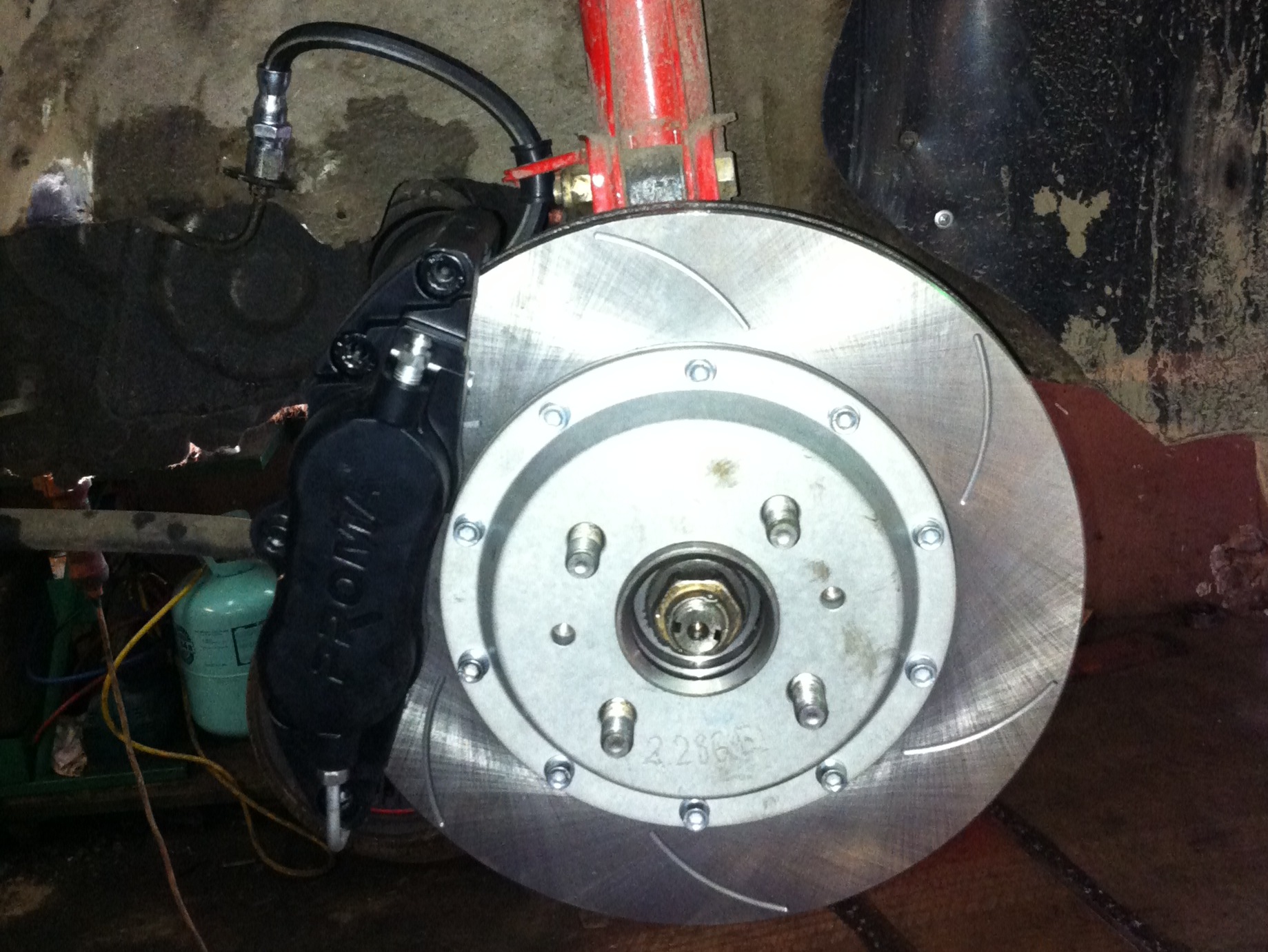 Тормозная система форд куга. Не прокачены тормоза. Не прокачены тормоза. Прокачка тормозов cf moto x8. Не прокачены тормоза.