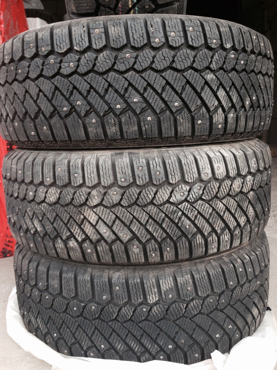 R16 шип. Continental CONTIICECONTACT 215/60 r16. Зимние Continental CONTIICECONTACT. Continental 215/60 r16 шипы. Continental 215/65 r16 шипы.