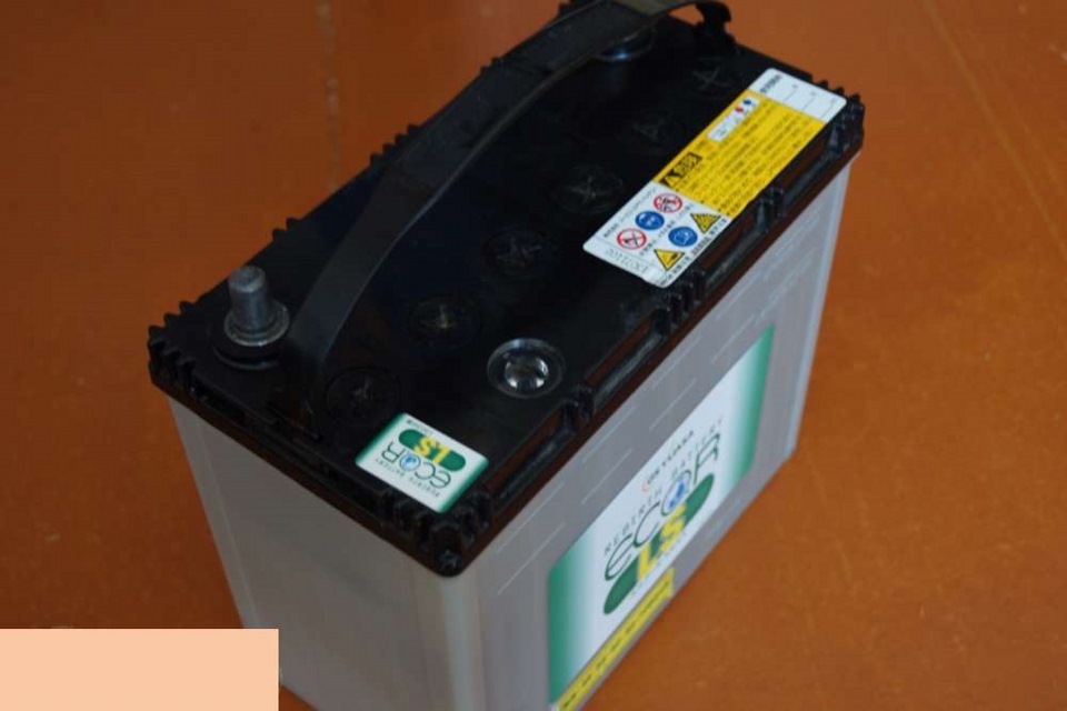 Аккумулятор ECOR 70B24R — Nissan Skyline (R33 Series 2), 2,5 л, 1996 ...