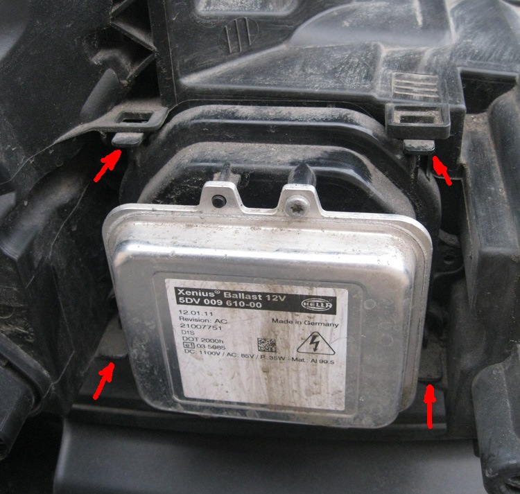 Замена ламп габаритных огней в ксеноновой блок-фаре — Skoda Octavia A5 ...