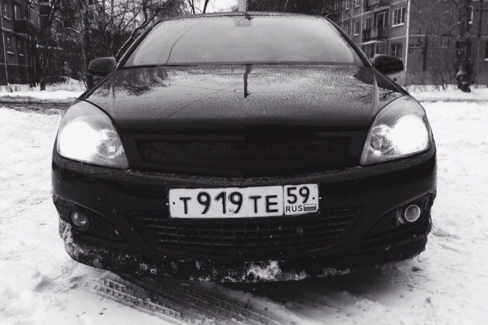Альтернативная решётка радиатора. — Opel Astra H GTC, 1,6 л, 2008 года ...