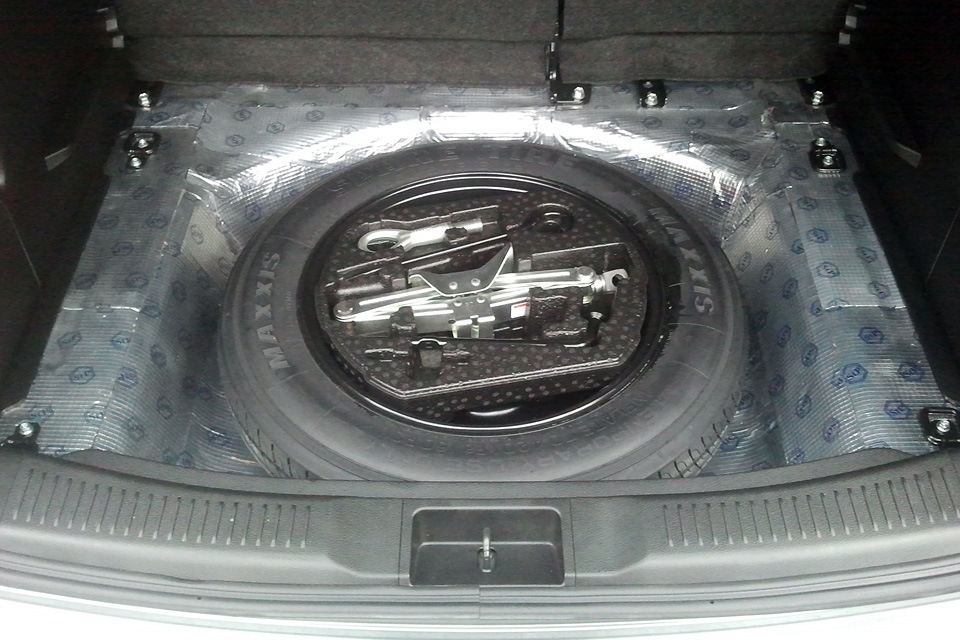 Доп. опции: шумка и коврики салонные — Suzuki SX4 (2G), 1,6 л, 2014 ...